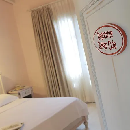 1850 Hotel